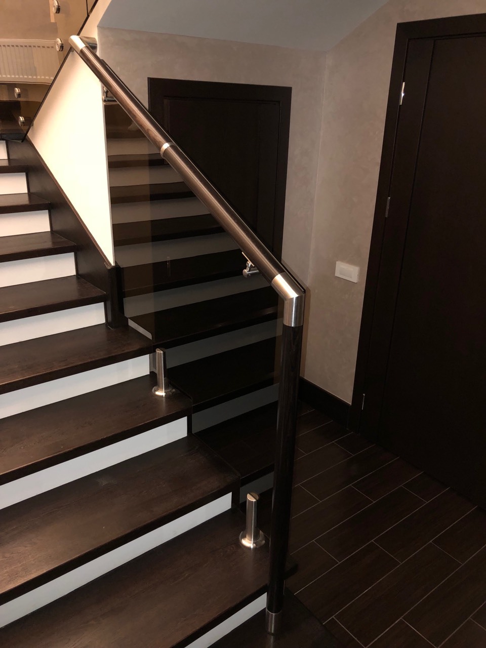 Перила на ножках